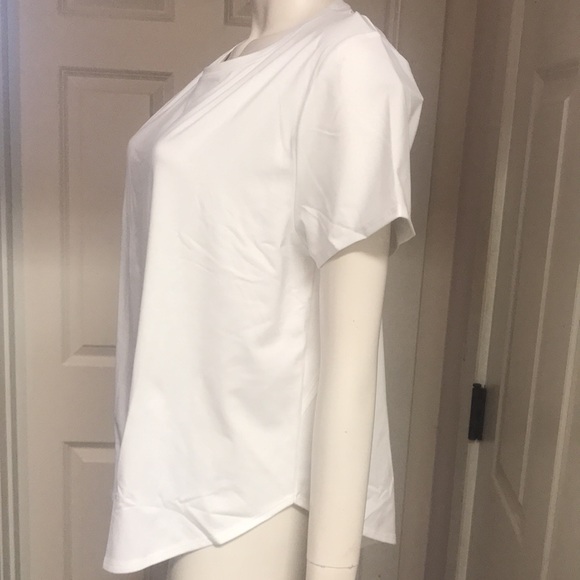Under Armour Athletic/Athleisure Top, XL, NWT! - Picture 2 of 6